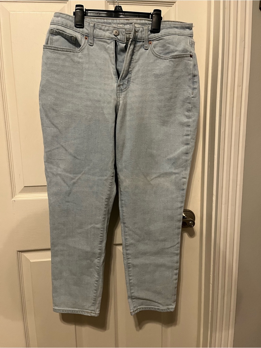 Light Wash Women’s Jeans - Classic High-Rise